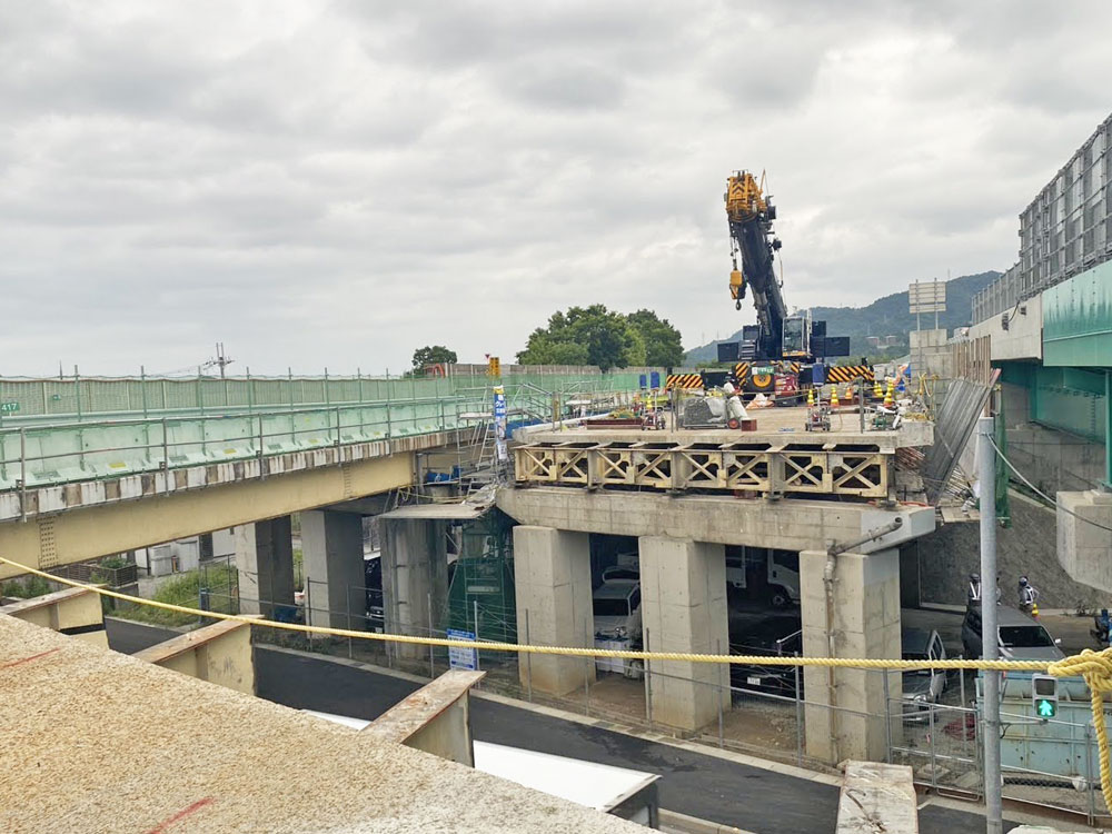 名神高速道路　多賀地区道路改良
